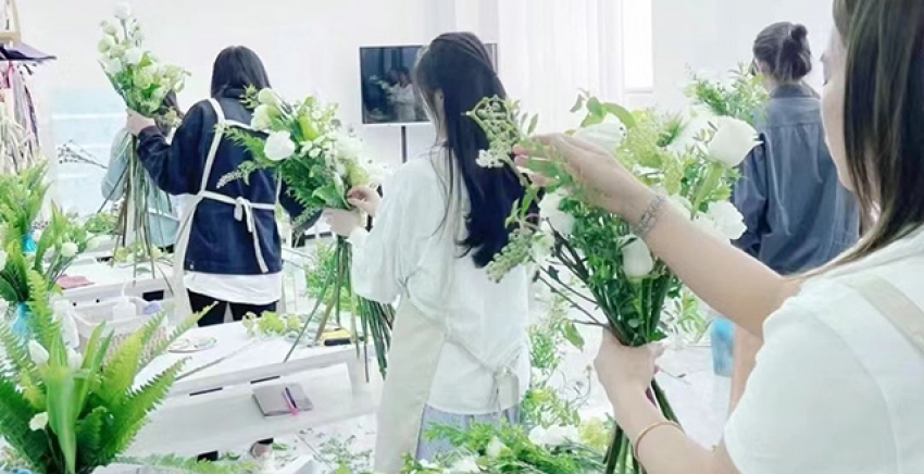 拾悦花礼工作室图片